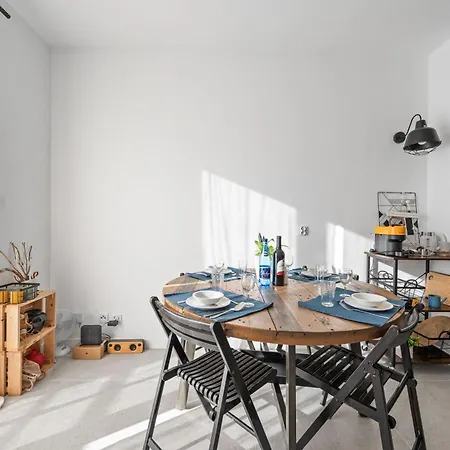 Makuszynskiego 56 By Homeprime شقة